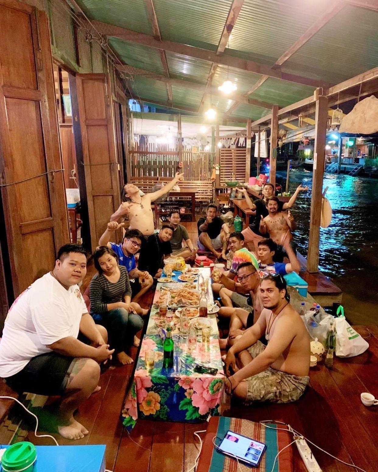 Baanklong Amphawa Homestay Екстер'єр фото